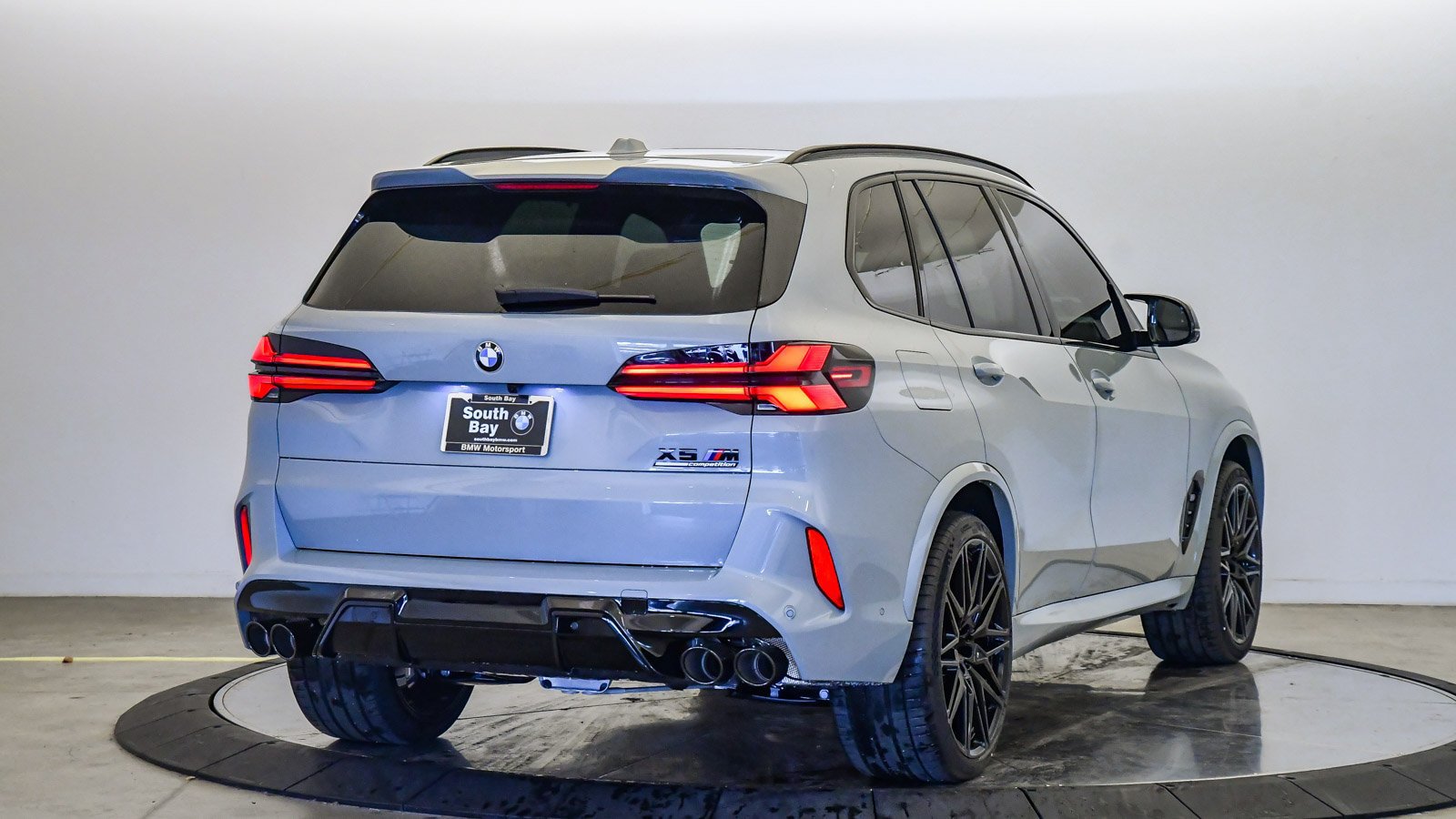 New 2026 BMW X5 M Competition w/ Executive Package AWD/4WD image 5