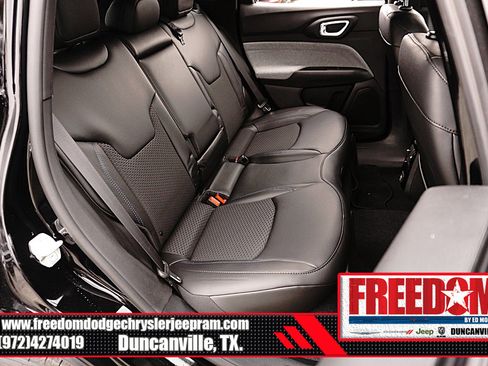 New 2026 Jeep Compass Latitude image 16