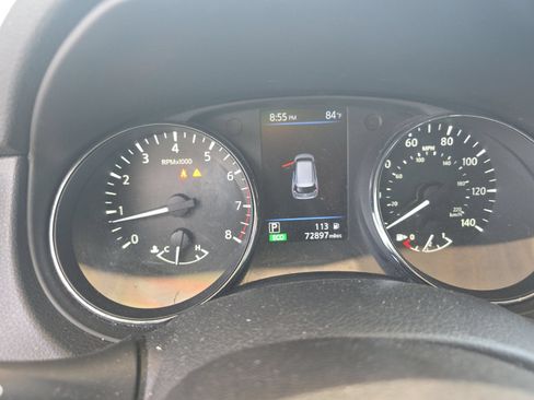 Used 2020 Nissan Rogue S FWD image 2