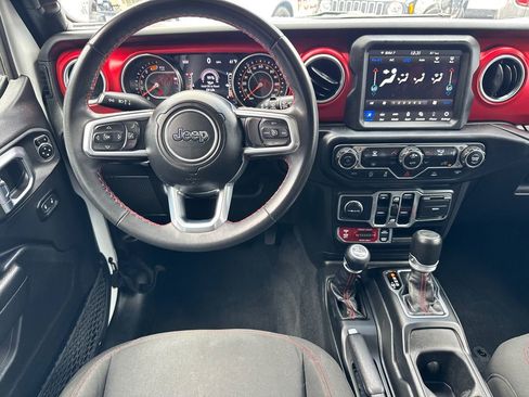 Used 2023 Jeep Wrangler Unlimited Rubicon AWD/4WD image 22