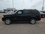 Used 2005 Ford Explorer XLT image 2