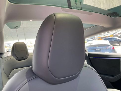 Used 2024 Tesla Model 3 Long Range AWD/4WD image 73