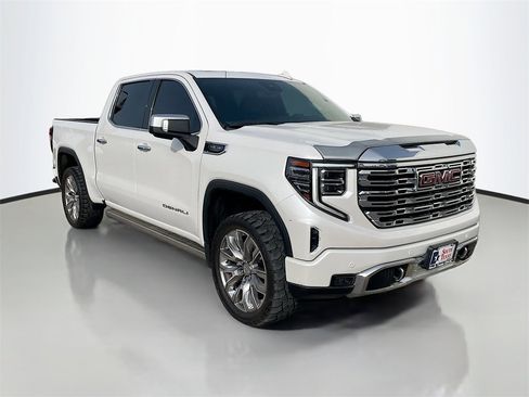 Used 2023 GMC Sierra 1500 Denali w/ Denali Reserve Package image 8