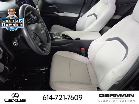 Certified 2025 Lexus UX 300h AWD w/ Accessory Package (Z1) image 18