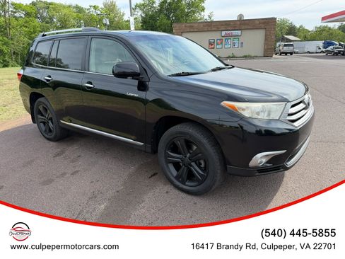 Used 2013 Toyota Highlander Limited AWD/4WD image 6