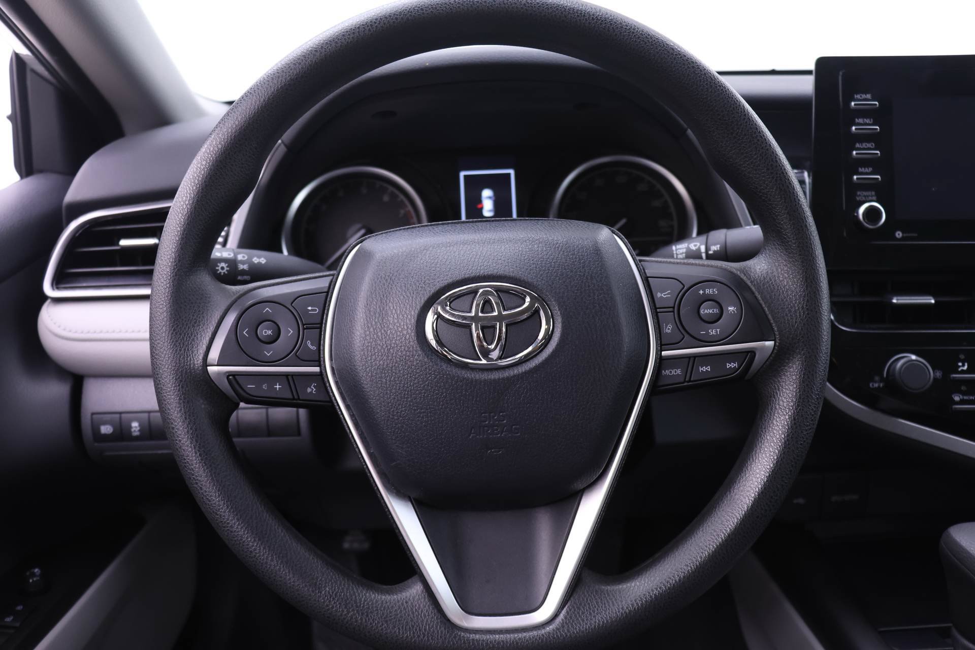 Used 2021 Toyota Camry LE FWD image 13