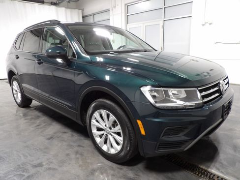 Used 2019 Volkswagen Tiguan SEL image 2