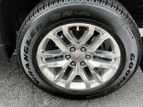Used 2019 GMC Sierra 1500 SLT w/ SLT Premium Package AWD/4WD image 9