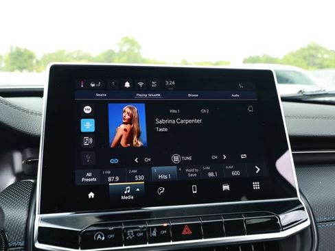 New 2026 Jeep Compass Latitude AWD/4WD image 16