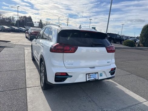 Used 2022 Kia Niro EX w/ Cold Weather Package image 9