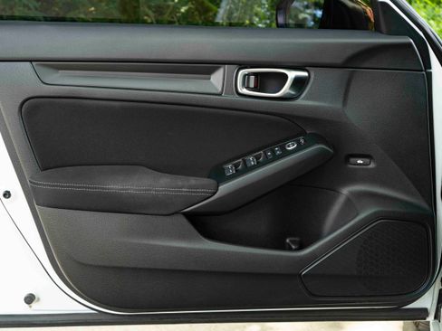 Certified 2025 Honda Civic Sport image 36
