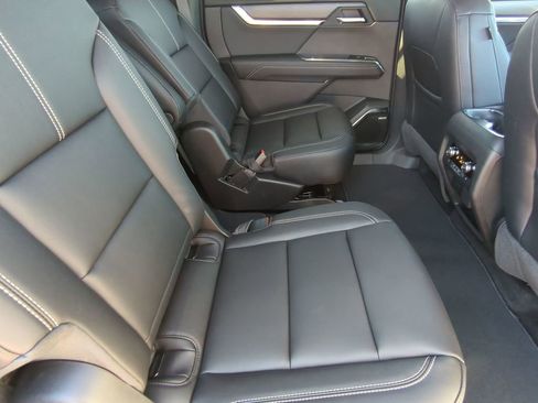 New 2026 GMC Acadia Elevation w/ Elevation Premium Package AWD/4WD image 28