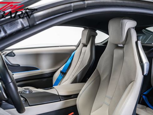 Used 2015 BMW i8 image 23