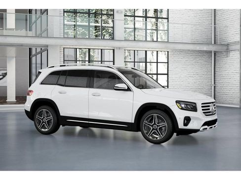 New 2026 Mercedes-Benz GLB 250 4MATIC image 13