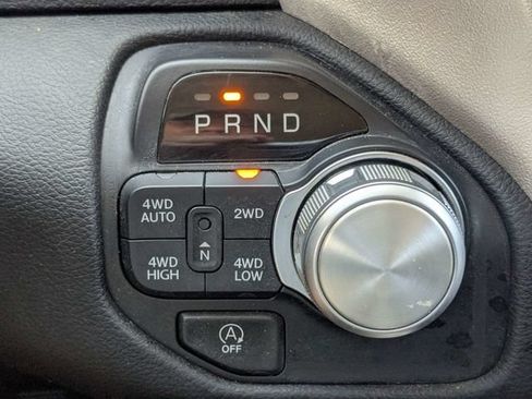 Used 2019 RAM 1500 Laramie AWD/4WD image 25