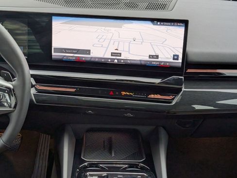 Certified 2026 BMW 530i image 27