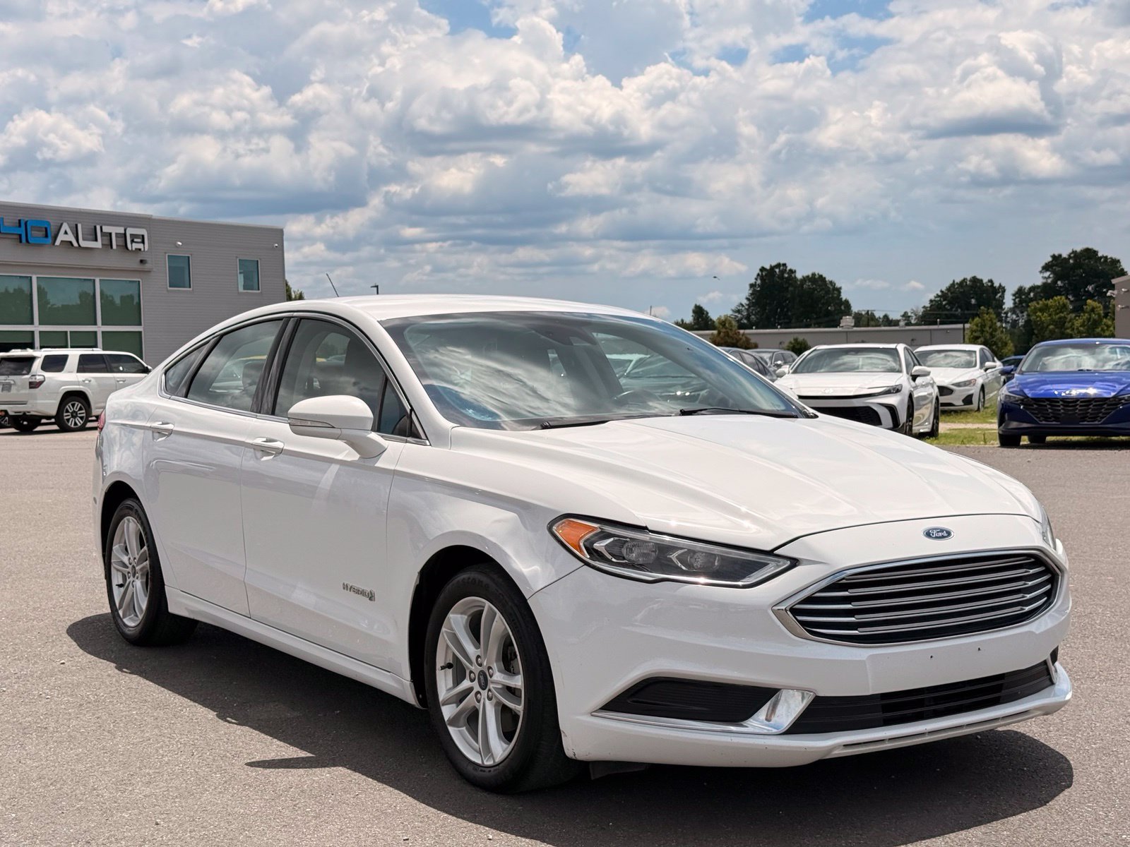 Used 2018 Ford Fusion SE w/ Equipment Group 602A FWD image 5