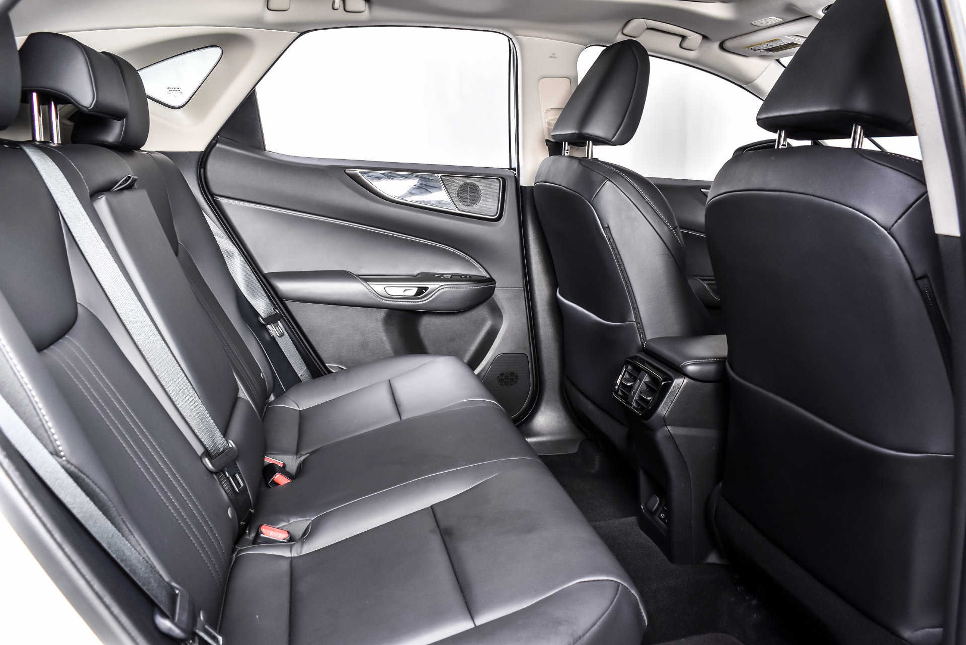 Used 2025 Lexus NX 350h AWD w/ Cold Area Package image 21