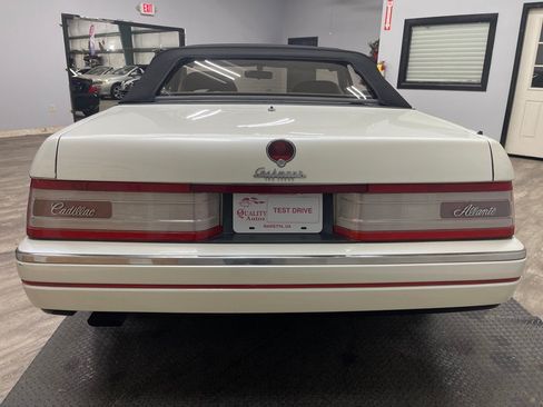 Used 1992 Cadillac Allante FWD image 20