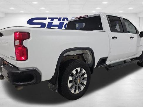 Used 2025 Chevrolet Silverado 2500 Custom w/ Custom Value Package image 4