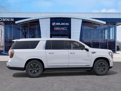 New 2026 GMC Yukon XL Elevation image 6