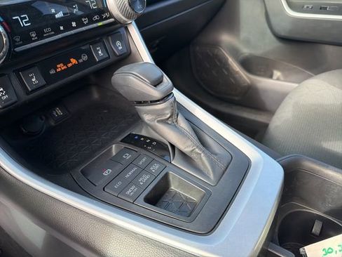 Used 2024 Toyota RAV4 XLE w/ Convenience Package image 20