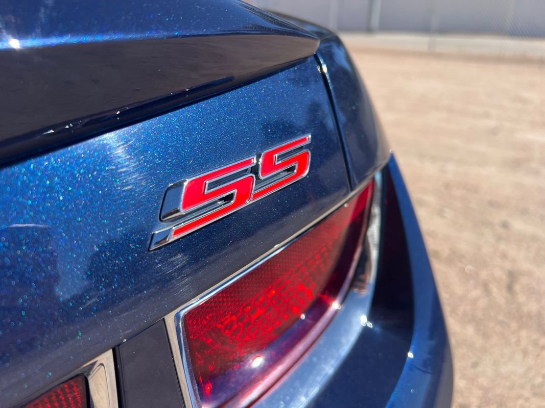 Used 2010 Chevrolet Camaro SS w/ RS Package RWD image 11
