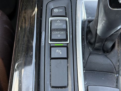 Used 2018 BMW X5 sDrive35i RWD image 8