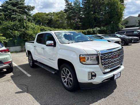 Used 2022 GMC Canyon Denali AWD/4WD image 2