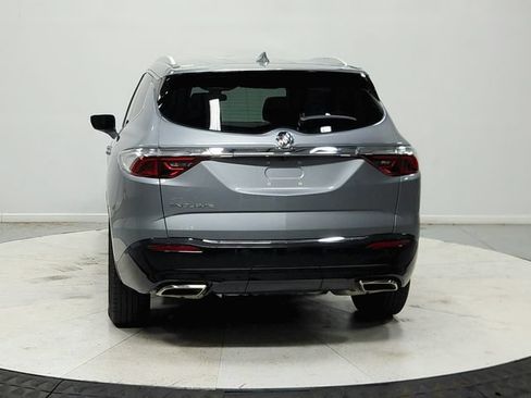 Used 2024 Buick Enclave Essence FWD image 7