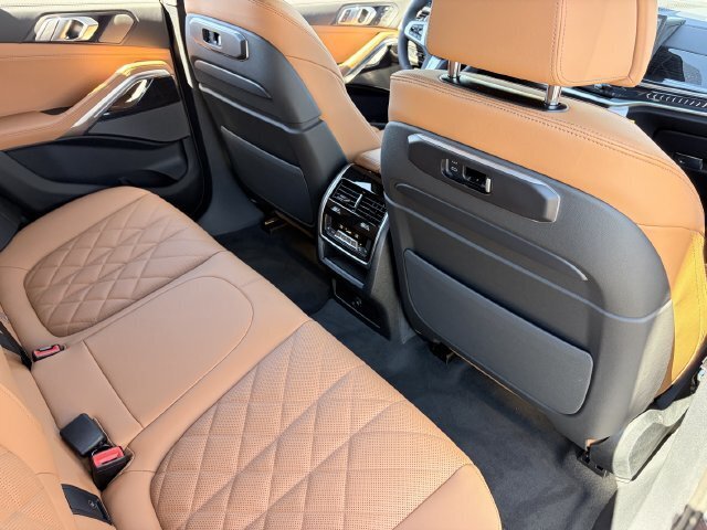 New 2027 BMW X6 xDrive40i w/ Climate Comfort Package AWD/4WD image 14