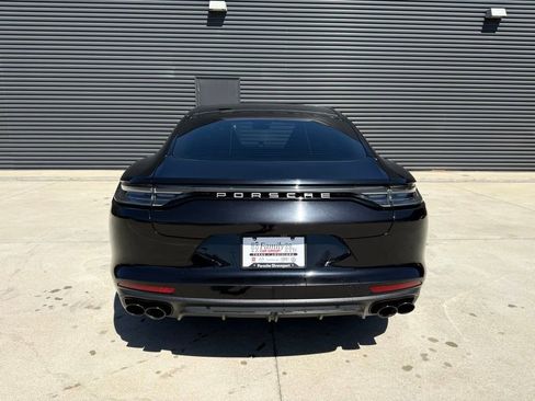 Used 2023 Porsche Panamera 4 Platinum Edition image 4
