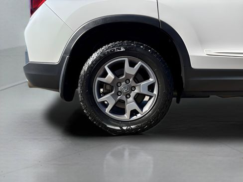 Certified 2023 Honda Passport TrailSport image 10