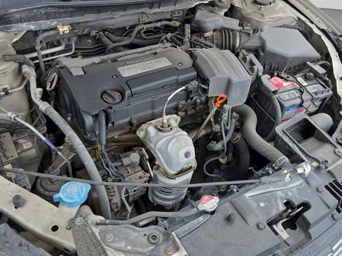 Used 2013 Honda Accord LX image 18