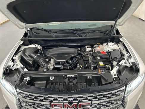 Used 2021 GMC Acadia Denali w/ Denali Technology Package AWD/4WD image 26