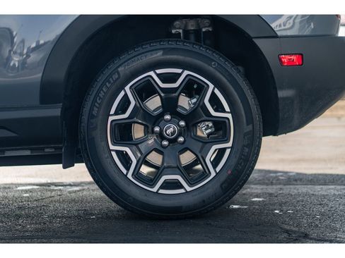 New 2025 Ford Bronco Sport Outer Banks w/ Outer Banks Tech Package+ AWD/4WD image 5