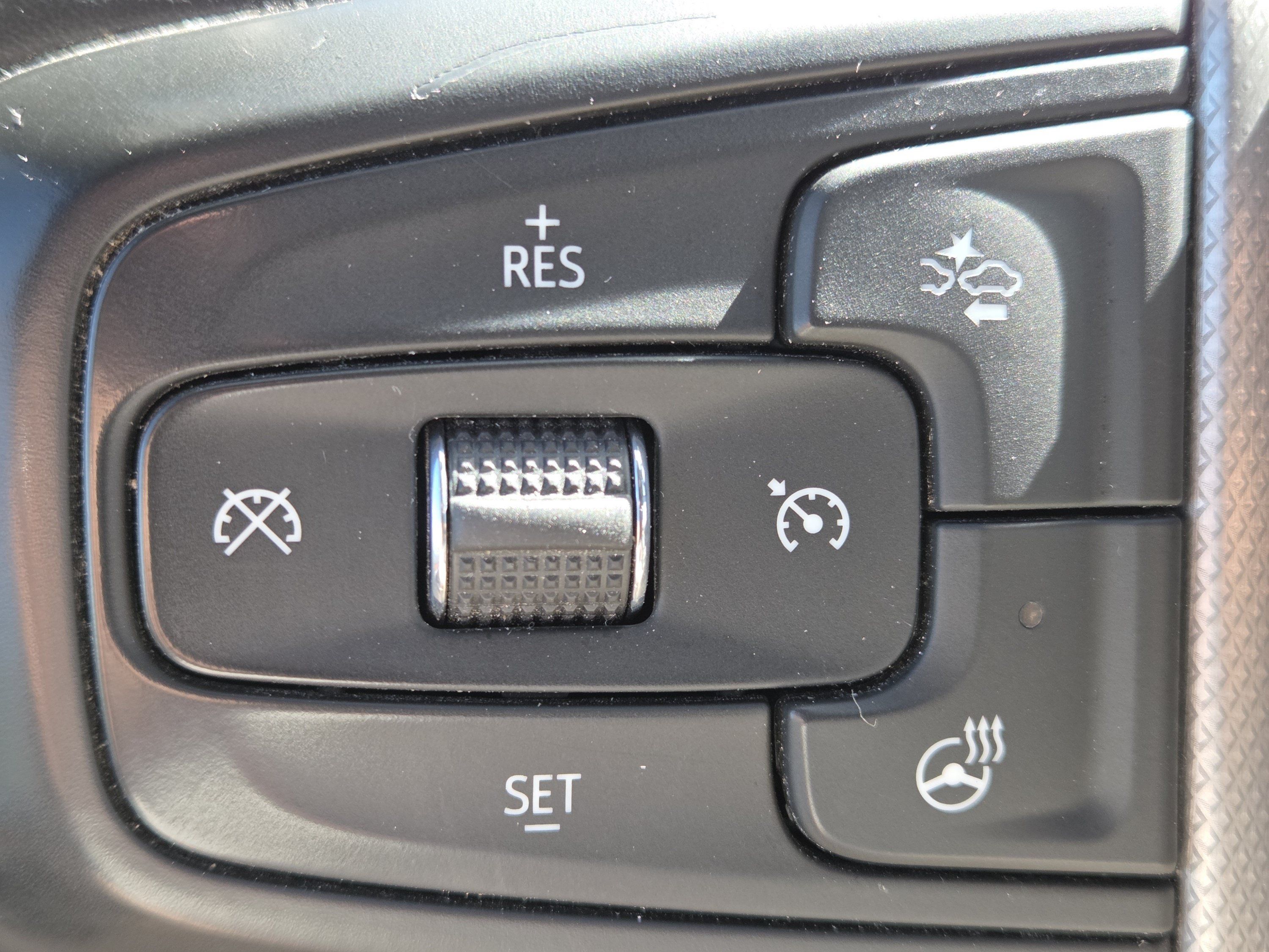 Used 2024 GMC Sierra 2500 Denali AWD/4WD image 17