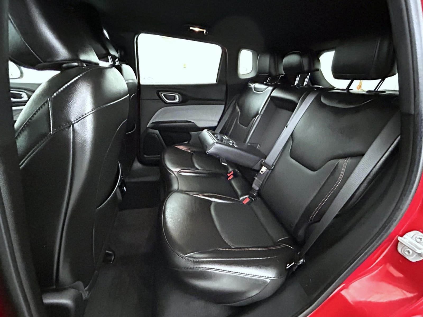 Certified 2023 Jeep Compass Latitude AWD/4WD image 19