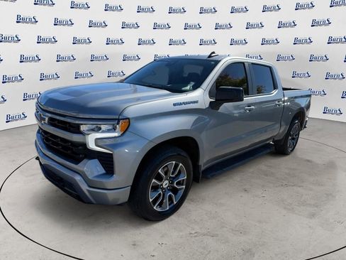 Used 2023 Chevrolet Silverado 1500 RST RWD image 3