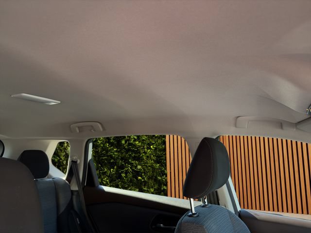 Used 2021 Nissan Rogue SV AWD/4WD image 3