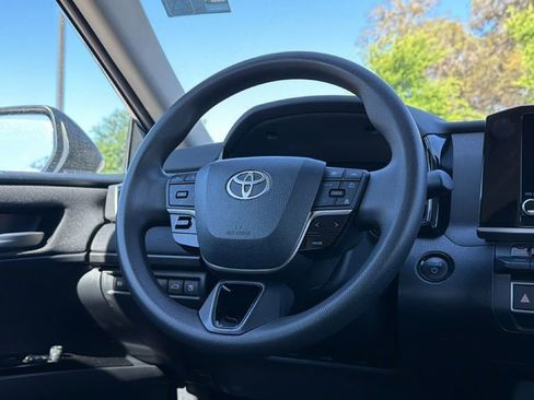 Certified 2025 Toyota Camry LE image 38