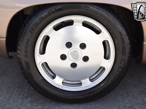 Used 1988 Porsche 928 S4 image 9