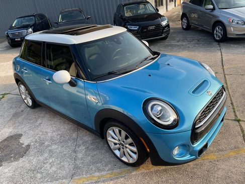 Used 2019 MINI Cooper S w/ Premium Package FWD image 3