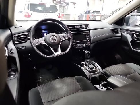 Used 2020 Nissan Rogue S image 6