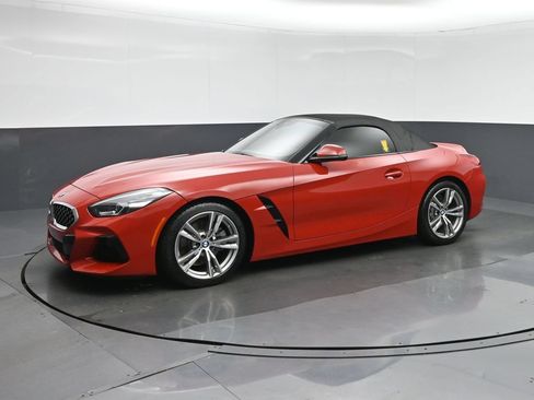 Used 2020 BMW Z4 sDrive30i w/ Executive Package RWD image 3