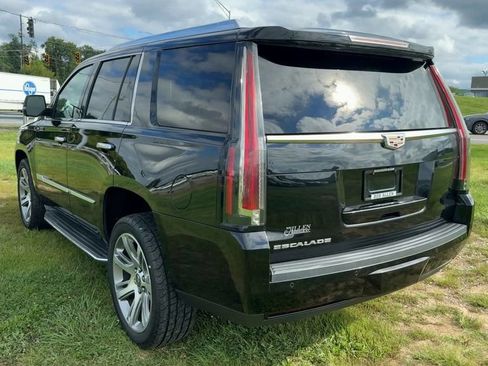 Used 2016 Cadillac Escalade Luxury AWD/4WD image 5