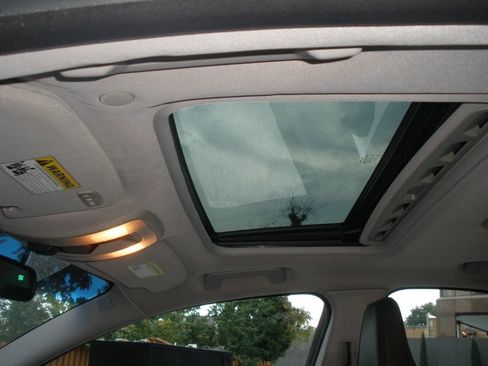 Used 2010 Volvo S80 3.2 image 22