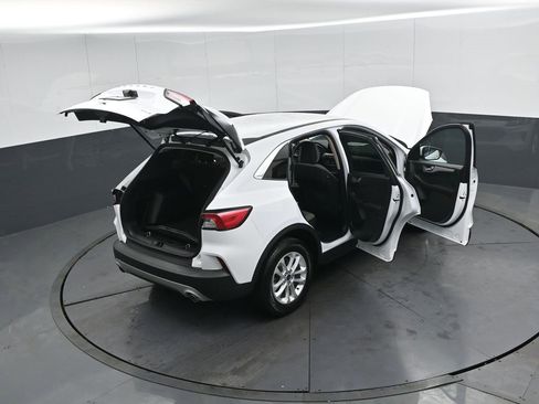 Used 2020 Ford Escape SE image 55