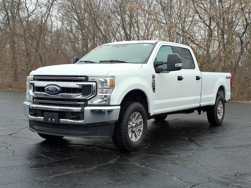 Certified 2022 Ford F250 XLT image 3