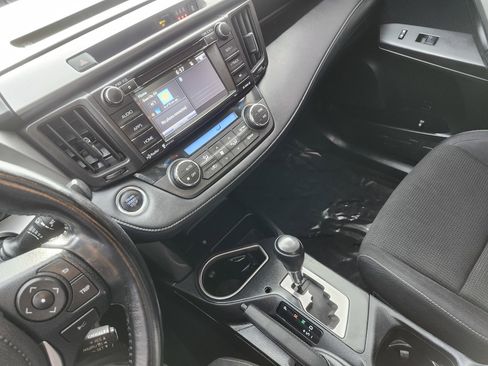 Used 2018 Toyota RAV4 XLE w/ Plus Extra Value Package AWD/4WD image 26